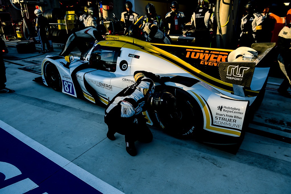 Ligier #87 i pit til køreskifte under Road to Le Mans-løbet.
(Foto: Morten Dons Racing)